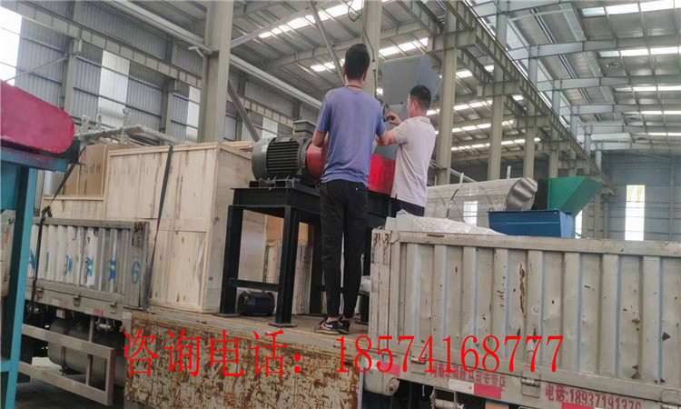 ɽ�|2.2��22�׺�əC(j��)����12C�L(f��ng)�C(j��)�l(f��)؛�b܇�F(xi��n)��