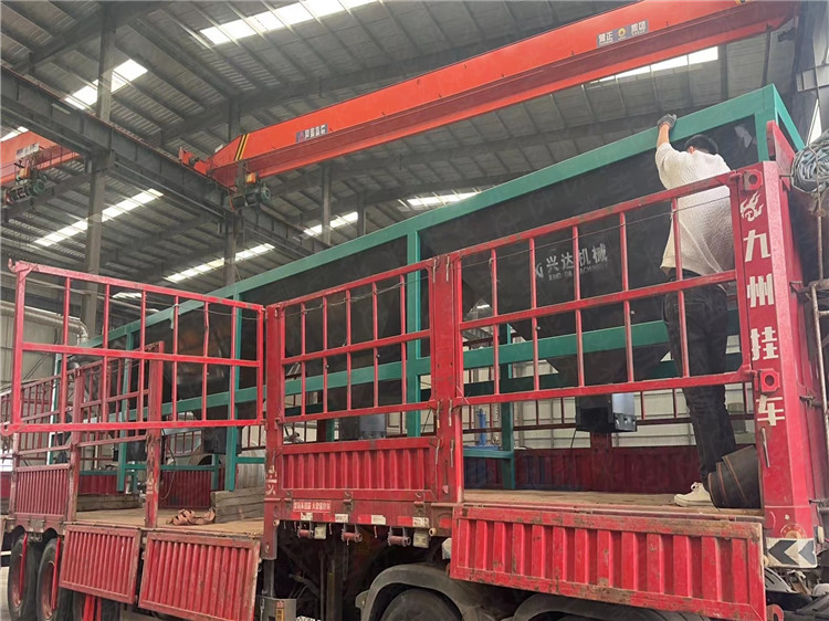 �Ĵ����e�ۄ��ЙC����a(ch��n)10�f�����׽ն��������a(ch��n)���l(f��)؛