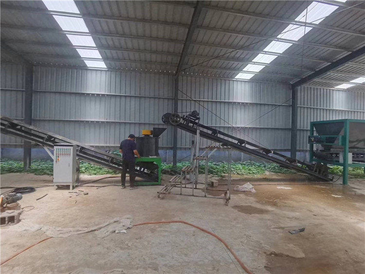 ɽ�|��a(ch��n)1�f���۠��ЙC(j��)�����a(ch��n)�����b�F(xi��n)��