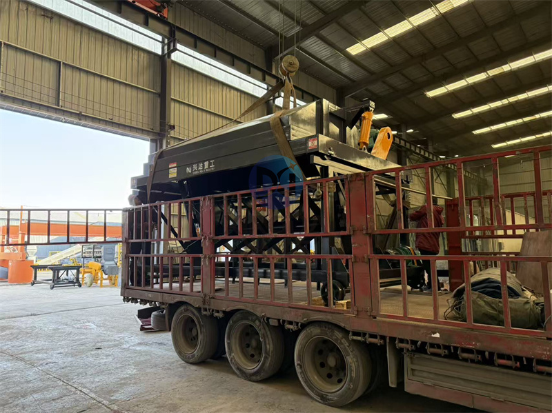 4��Һ����ʽ�����C�l(f��)؛�F��